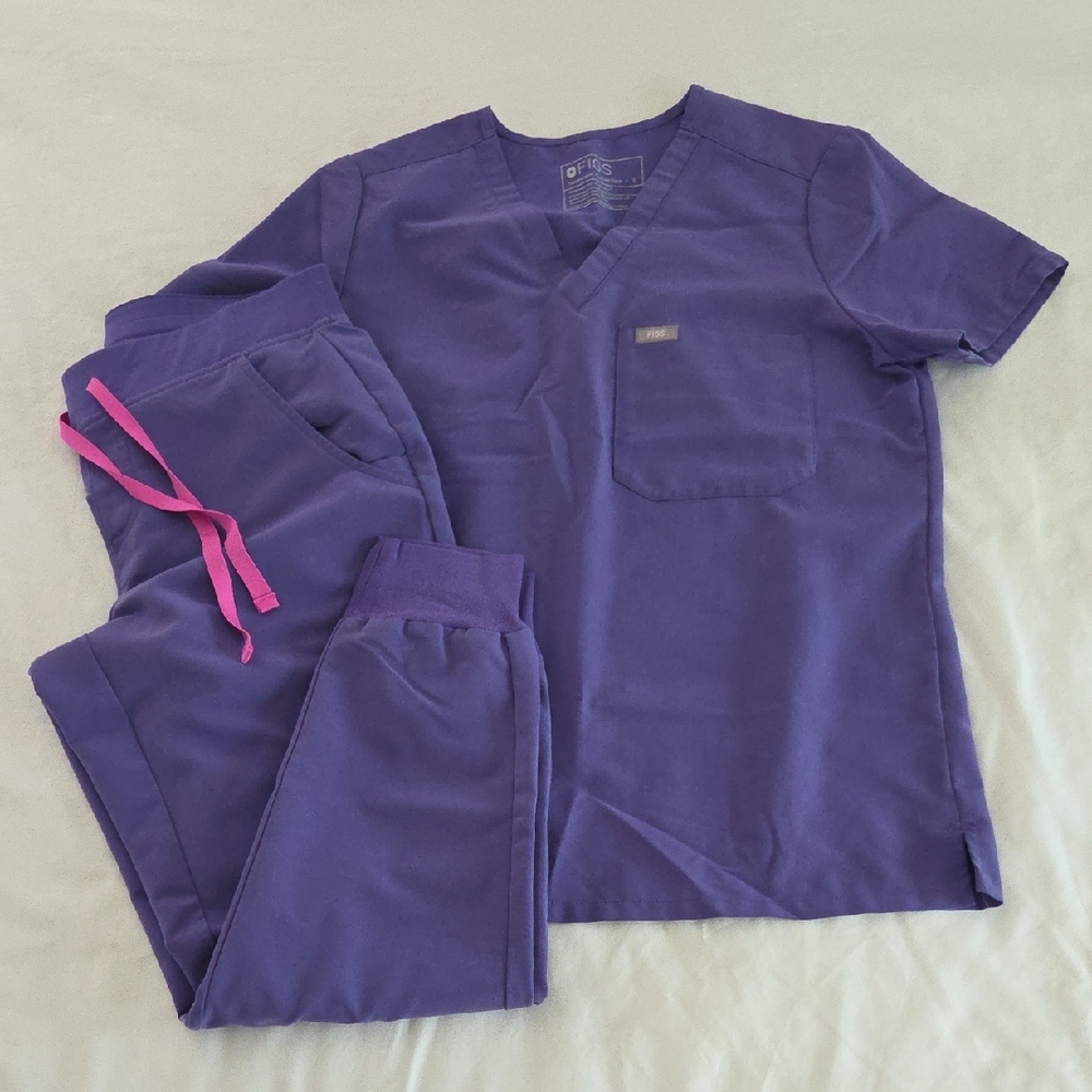 Figs Purple Scrub Set Small Catarina Top And Small Petite Zamora Jogger